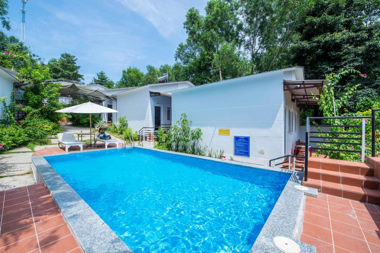 Ngoc Hanh Bungalow ฟู้โกว๊ก ภายนอก รูปภาพ