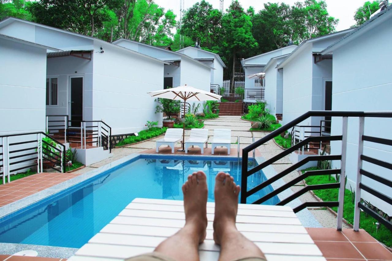 Ngoc Hanh Bungalow ฟู้โกว๊ก ภายนอก รูปภาพ